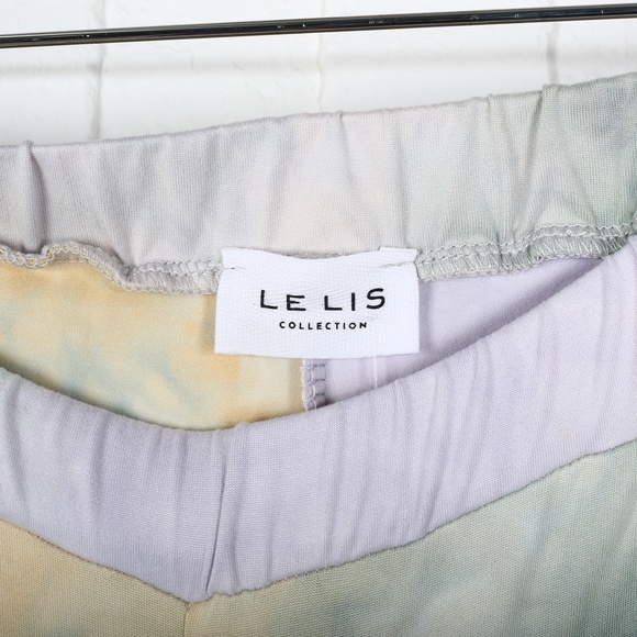 Le Lis Tie-Dye Top and Shorts Coordinates Set - Picture 9 of 11